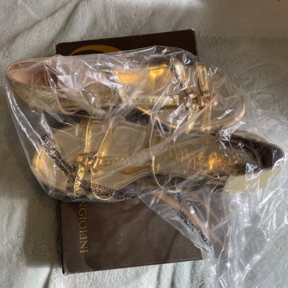 Enzo Angiolini Nyler Women Gold Snakeskin Leather Gladiator Sandals 8M  NEW IN B - Picture 2 of 4